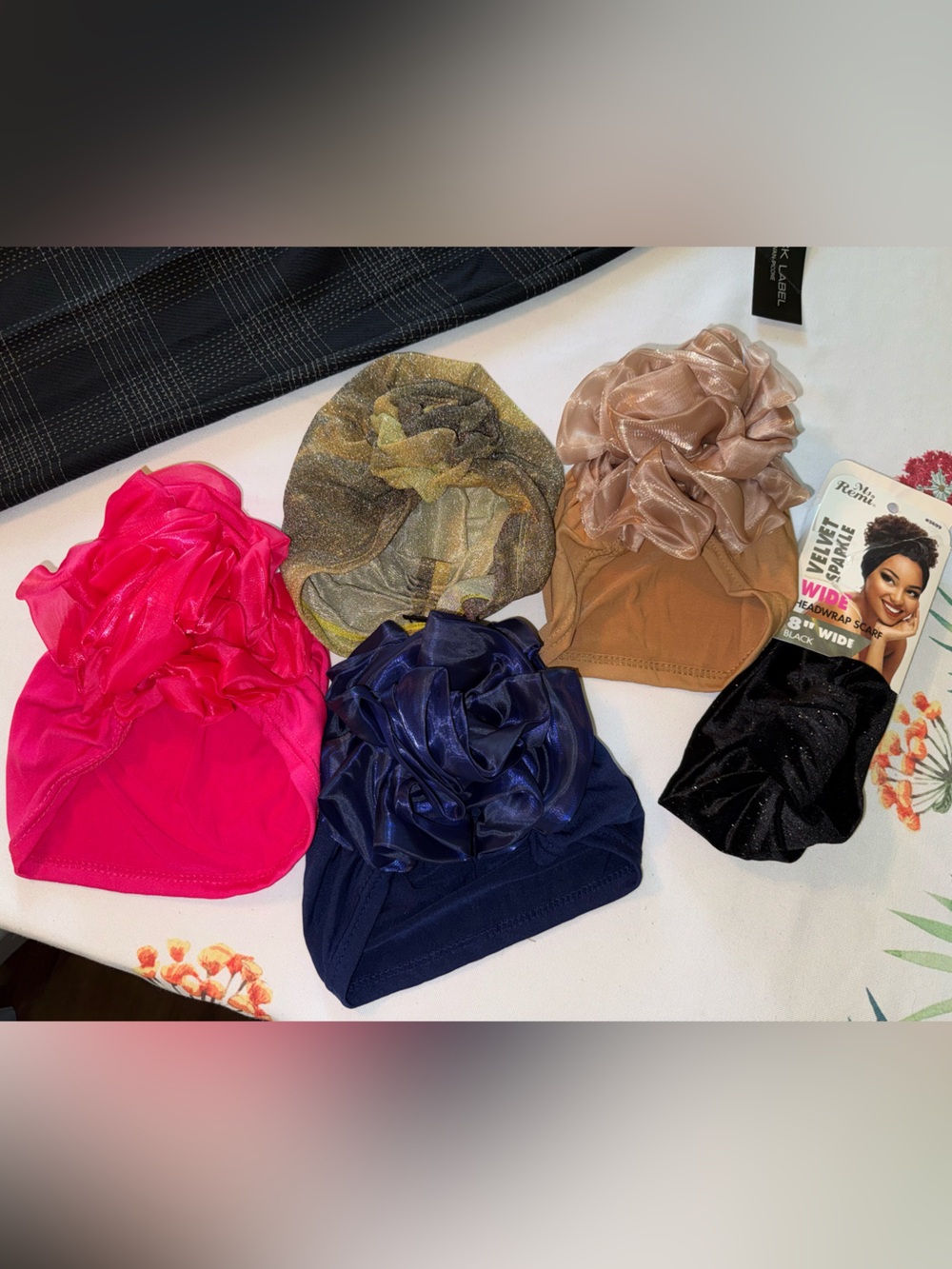 4 NWOT hats & 1 WITH TAGS wide head band ALL ARE BRAND NEW&UNWORN! MULTICOLORS
